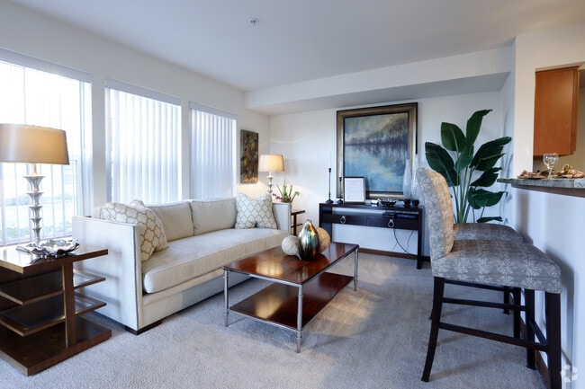 Interior Photo - Viewpoint Apartment