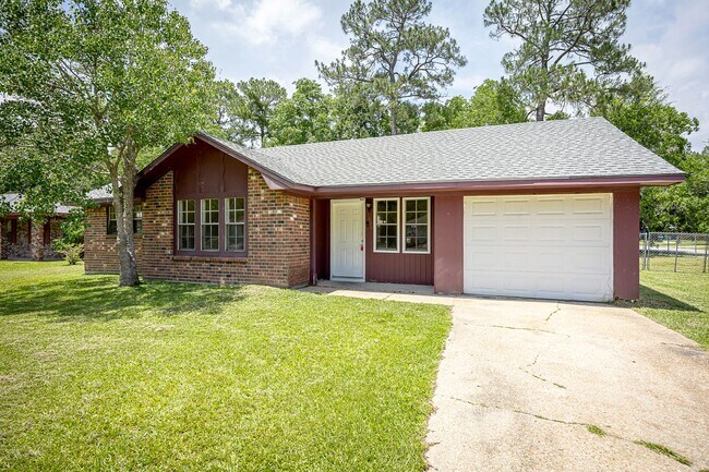 Building Photo - 1520 Kingfisher Dr