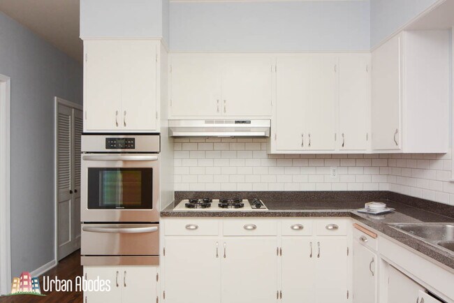 Foto del edificio - 3531 N Bell Ave