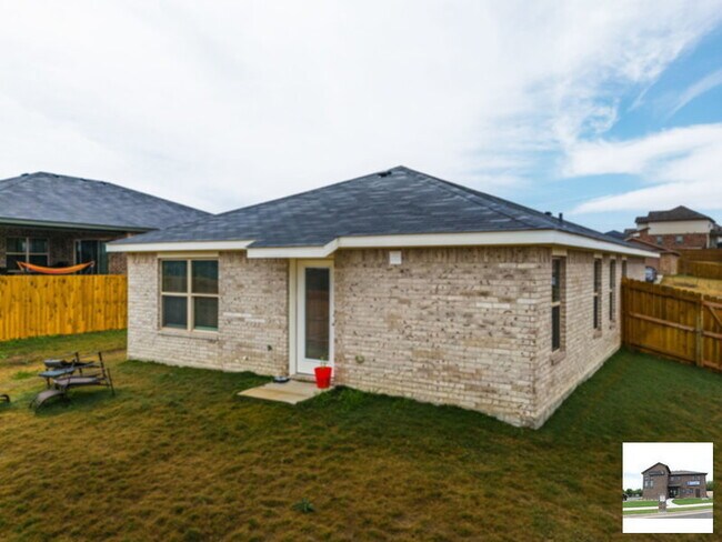 Foto del edificio - 1734 Dryden Ave