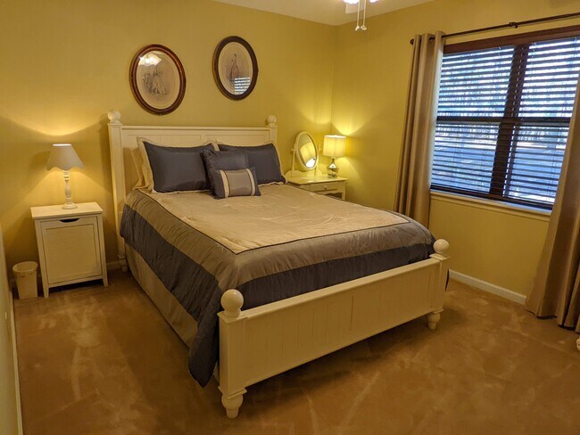 Secondary Queen Bedroom - 116 Shenandoah Dr