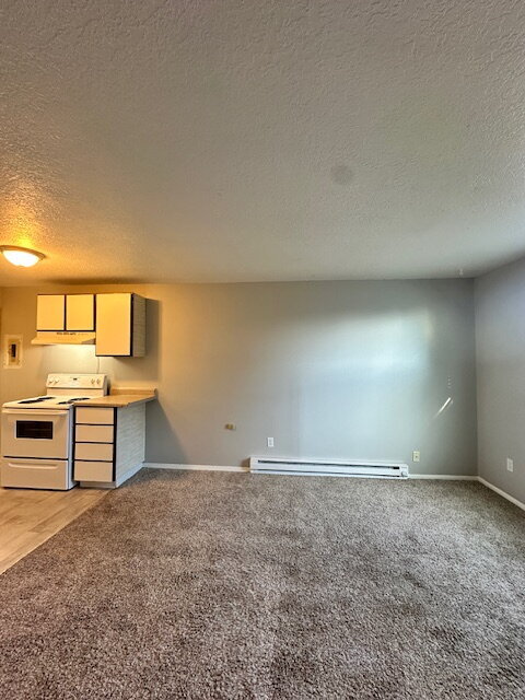 Foto del edificio - 1 Bedroom Cute Cottage Style Home; Duplex