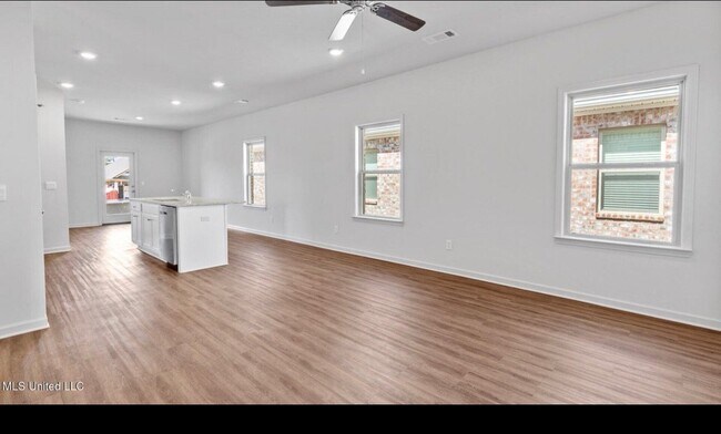 Foto del edificio - 517 Vista Pointe Dr