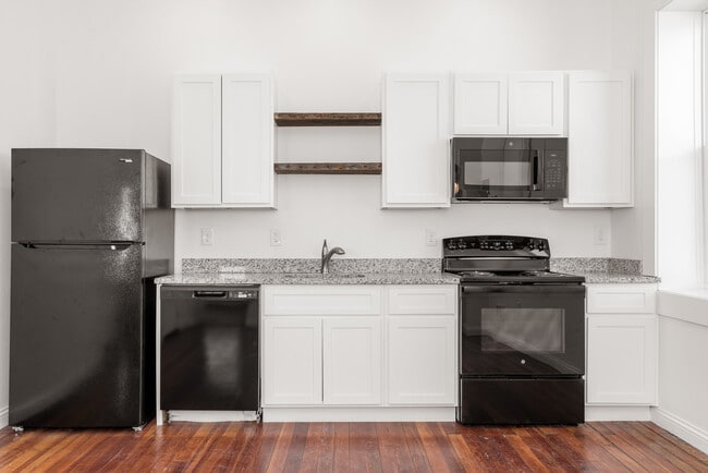 Building Photo - 701 E Kentucky St