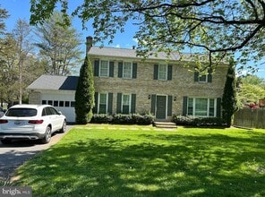 Building Photo - 10323 Snowpine Way