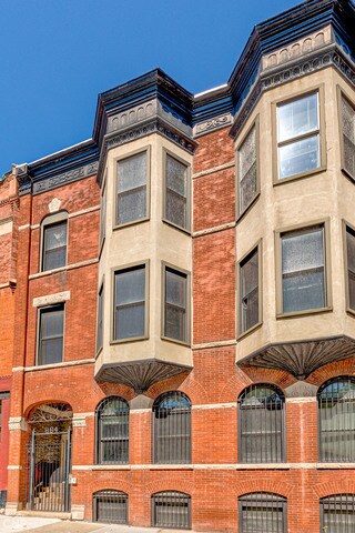 Building Photo - 864 W Aldine Ave
