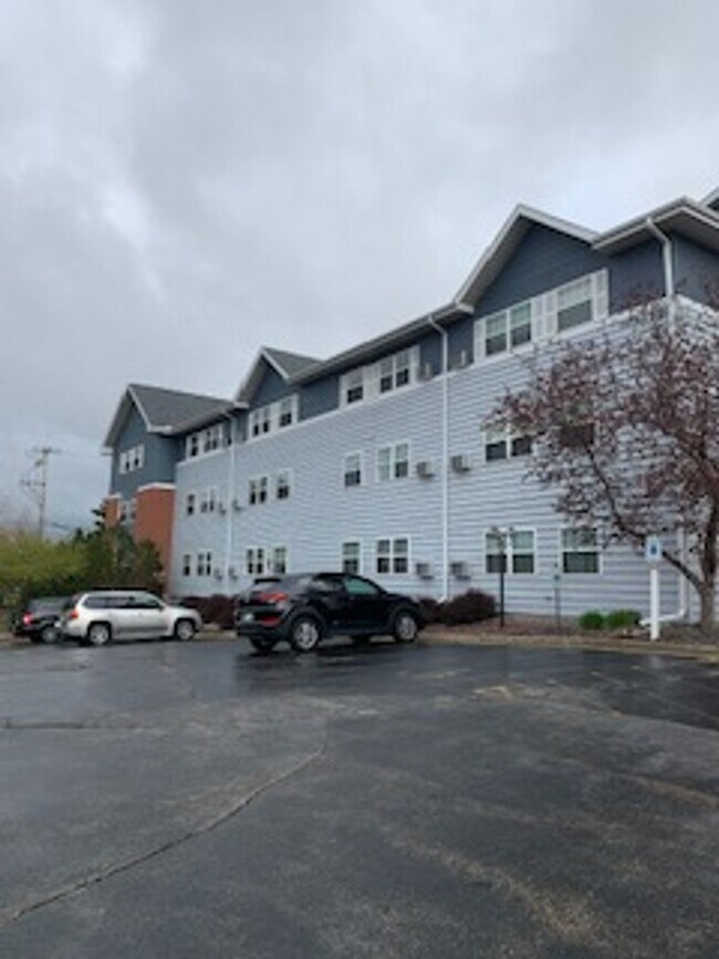 Foto del interior - River Oaks Apartments, Hartland WI