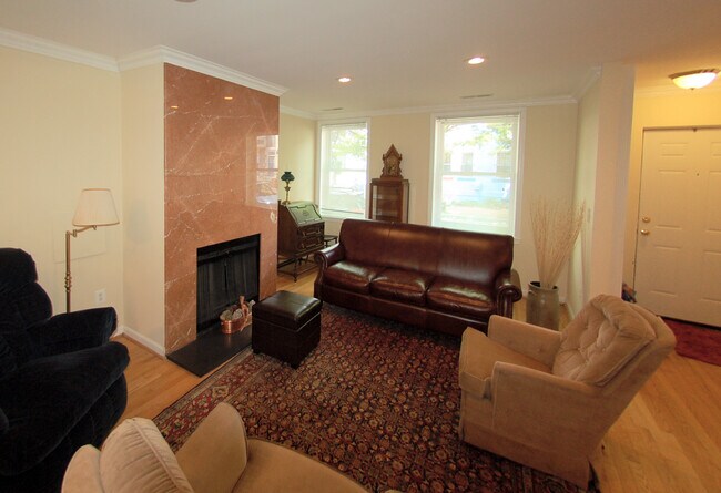 Foto del edificio - 60 Bates St NW