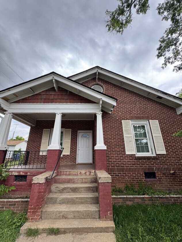 Primary Photo - 101 Spring St
