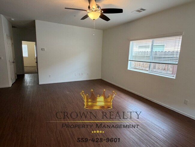 Foto del edificio - 582 N 4th St