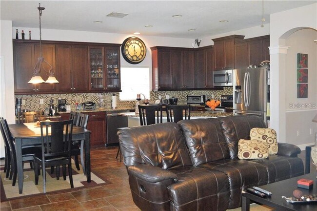Foto del edificio - 13636 Canopus Dr