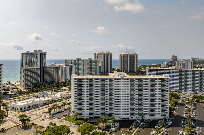 Building Photo - Coral Ridge Towers East