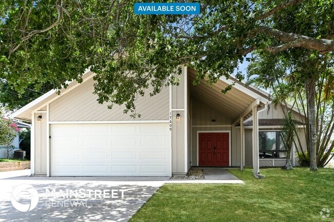 Building Photo - 17609 Brentwood Ct