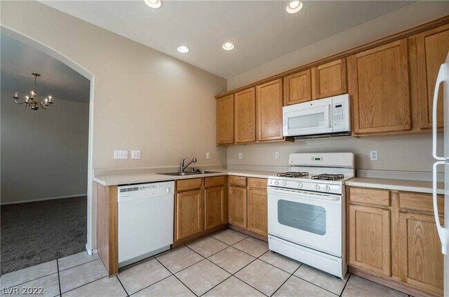Building Photo - 6833 Frances Celia Ave