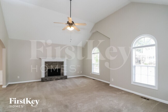 Foto del edificio - 208 Moore Valley Way