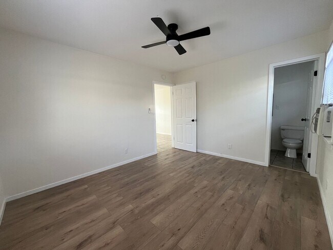 Foto del edificio - Cozy Upland Cottage 1bed + 1bath in a quie...