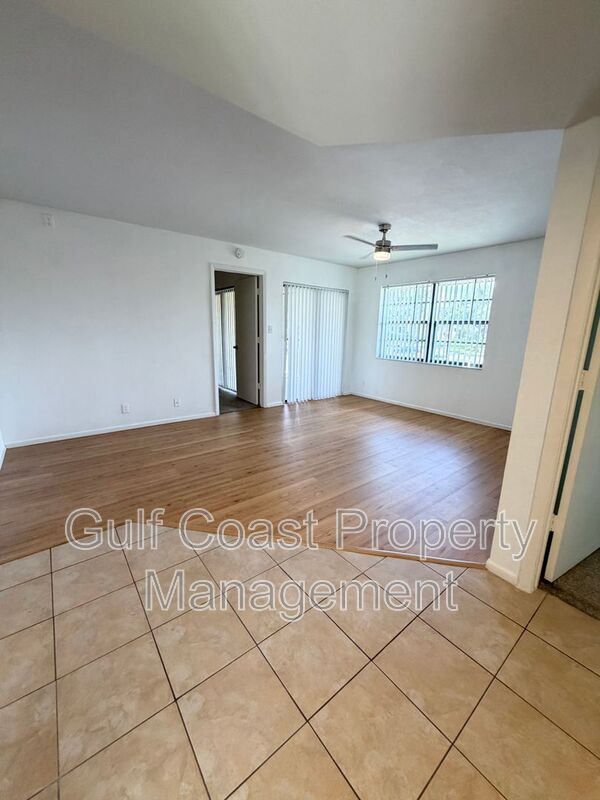 Building Photo - 19505 Quesada Ave