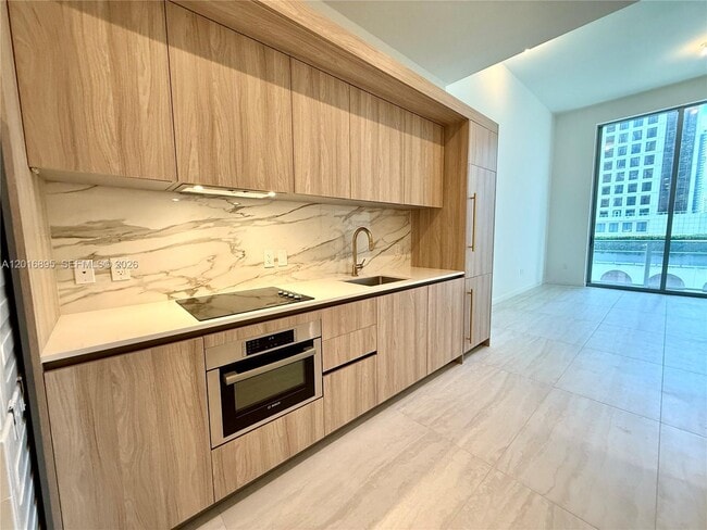 Foto del edificio - 77 SE 5th St