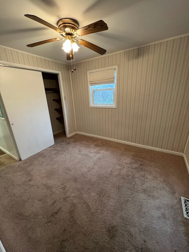 Master Bedroom - 13520 W Grand River Hwy