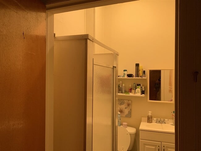 Bathroom - 123 Park Ave