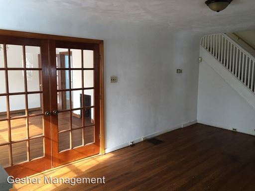 Foto del edificio - 114 Conestoga Rd
