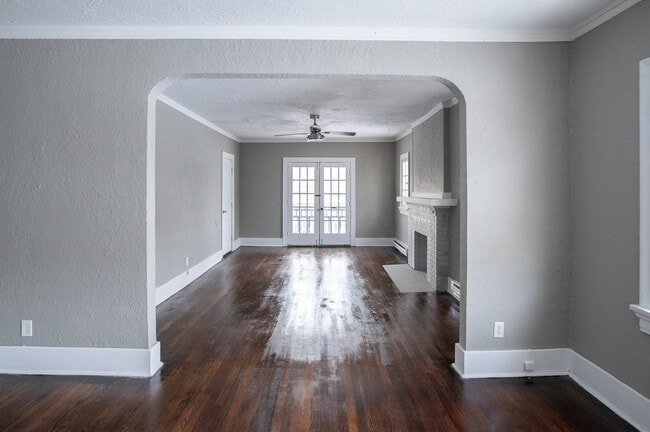 Foto del edificio - 501-503 W Norman