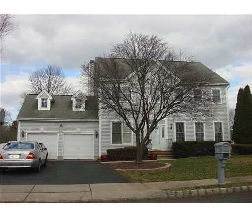 Building Photo - 14 Matthew Ct