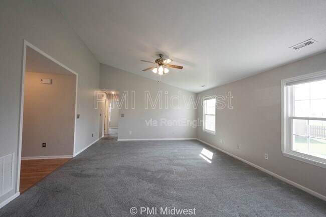 Foto del edificio - 7657 Scatter Woods Ln