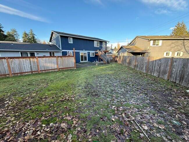 Building Photo - 9020 9th Pl SE