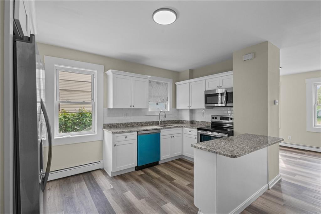 25 Unit St Unit 1, Providence, RI 02909 Room for Rent in Providence