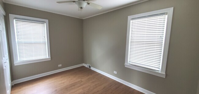 Foto del edificio - 1241 Howard Ave