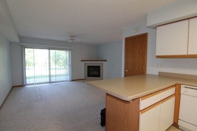 Foto del edificio - 2 Bedroom 1 Bath Condo in North Liberty!