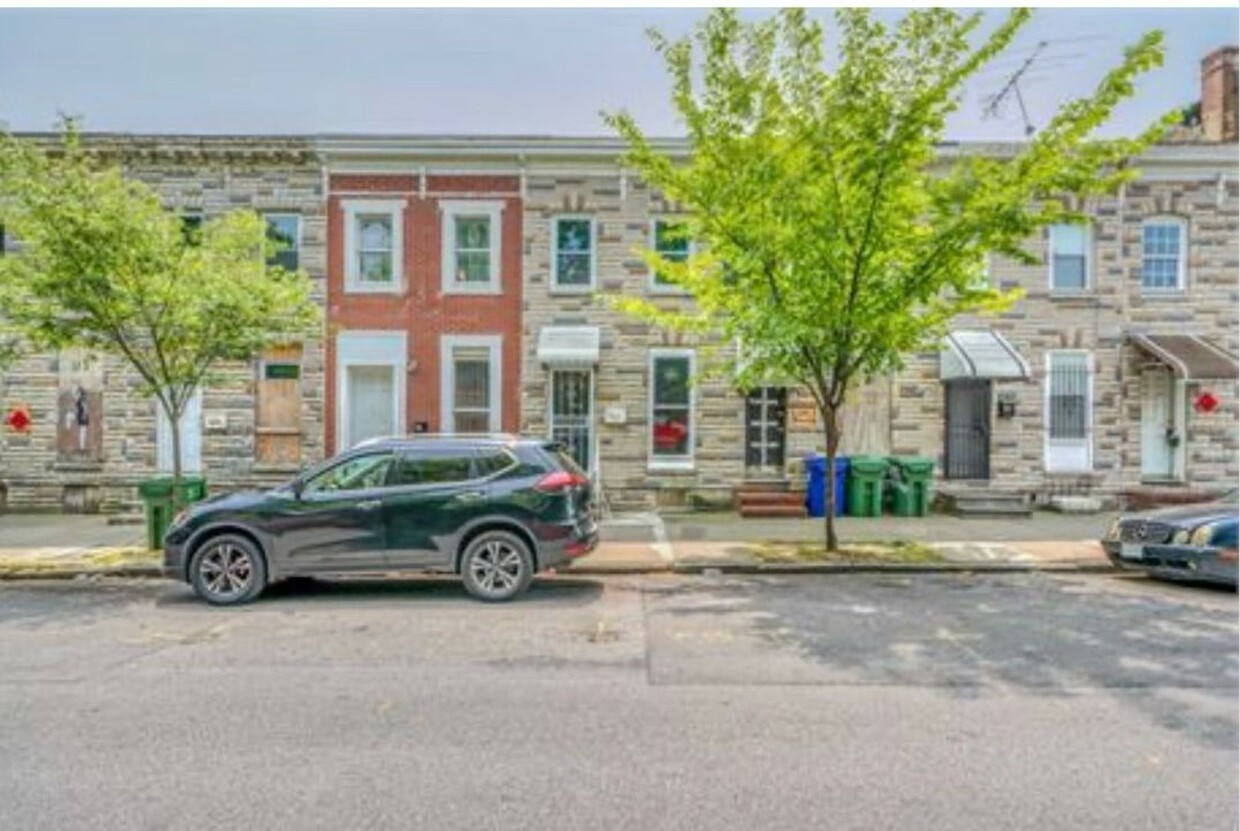 Primary Photo - Stunning Newly Renovated 2 Bedroom 1 Bathroom