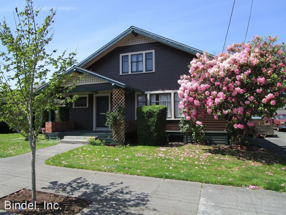 Primary Photo - 5 br, 2 bath House - 1526 J ST