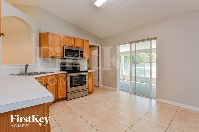 Building Photo - 569 N Apache Cir