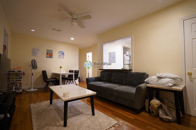 Building Photo - 62 Egmont St