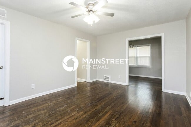 Building Photo - 3916 Circle Dr