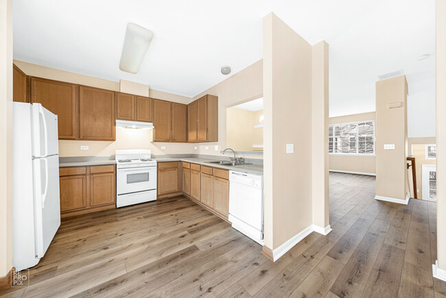 Building Photo - 1733 Avalon Ct