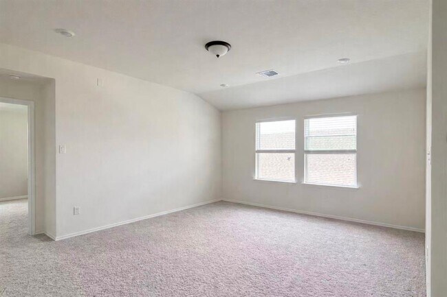 Foto del edificio - 4937 Morese Palace Trl