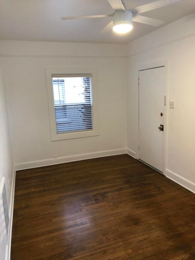 Foto del edificio - 1137 E Palm Ln