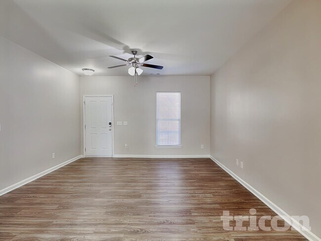 Foto del edificio - 120 E Decatur Ave