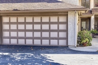 Building Photo - 2421 Mohican Ln