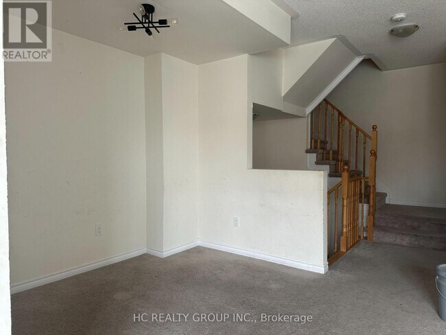 Building Photo - 181 Parktree Dr