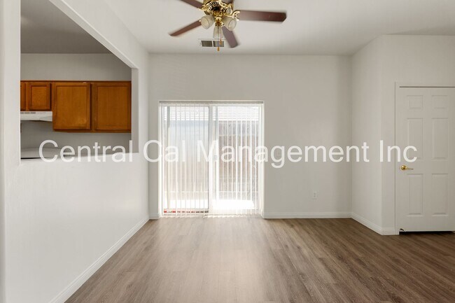 Building Photo - 3721 Pine Meadow Dr