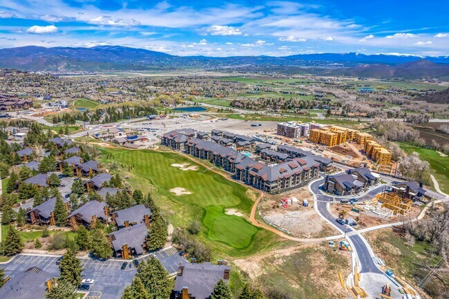 Foto del edificio - 3751 Blackstone Dr