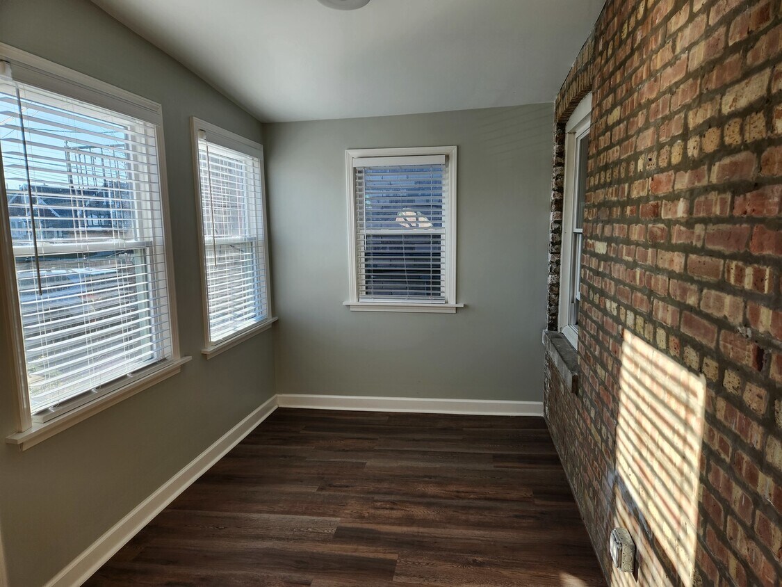 Building Photo - 4219 W 59th St