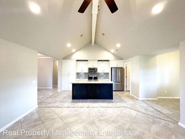 Building Photo - 3 br, 2 bath House - 18525 Summer Grove Ave