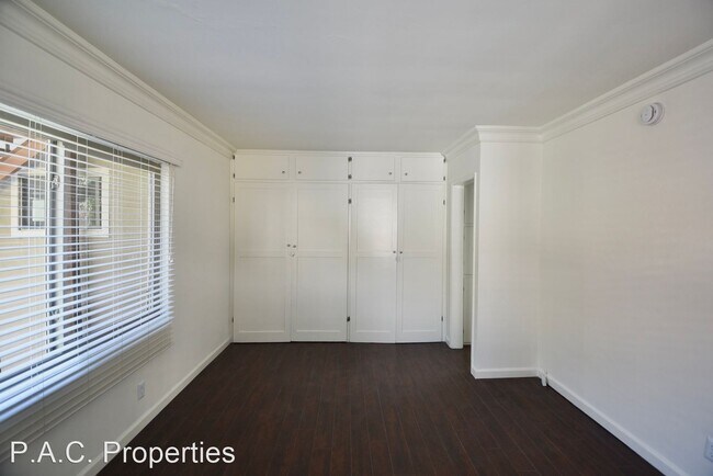 Building Photo - Studio, 1 bath Apartment - 605-609 North H...