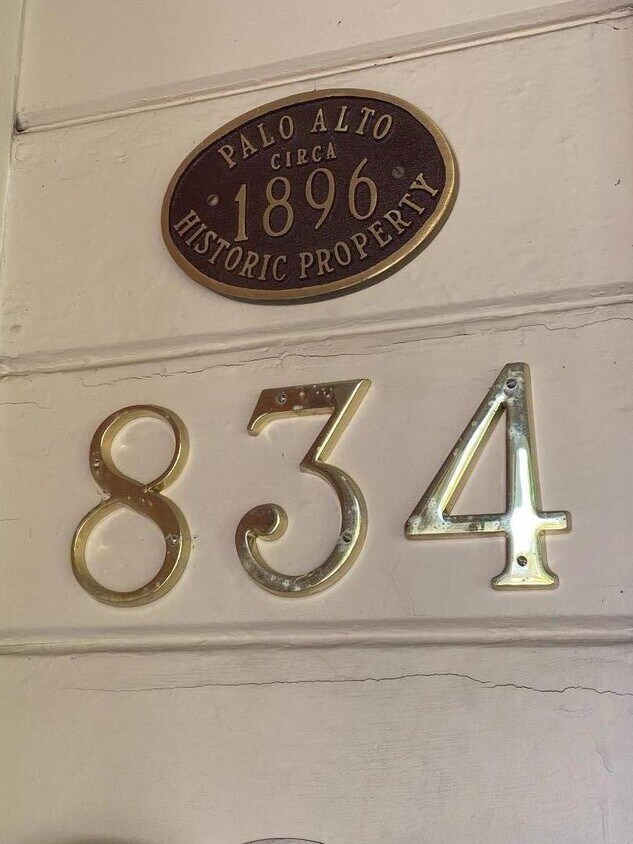 Foto principal - 834 Kipling St