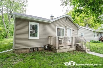 Building Photo - 2802 SE 8th St